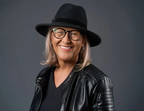 DOSAR DE ANTREPRENOR: Cine este „The Lady in the Hat” și de ce toată lumea ajunge la ea când vrea business