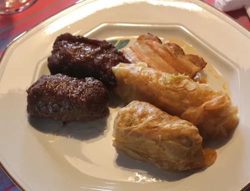 Mici și sarmale într-un meniu din Filipine. Reacția unui turist român