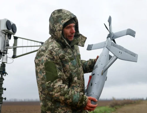 Premieră pe front: Ucraina susține că drone dotate cu inteligență artificială au ales singure țintele și au atacat militari ruși