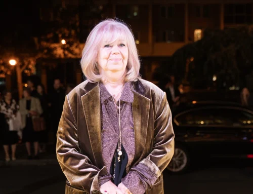 OAMENII DIN SPATELE FILMULUI. Lynda Armstrong. A trecut prin culisele “James Bond”, apoi a recreat chipul lui Sergiu Celibidache pentru „Cravata Galbenă”
